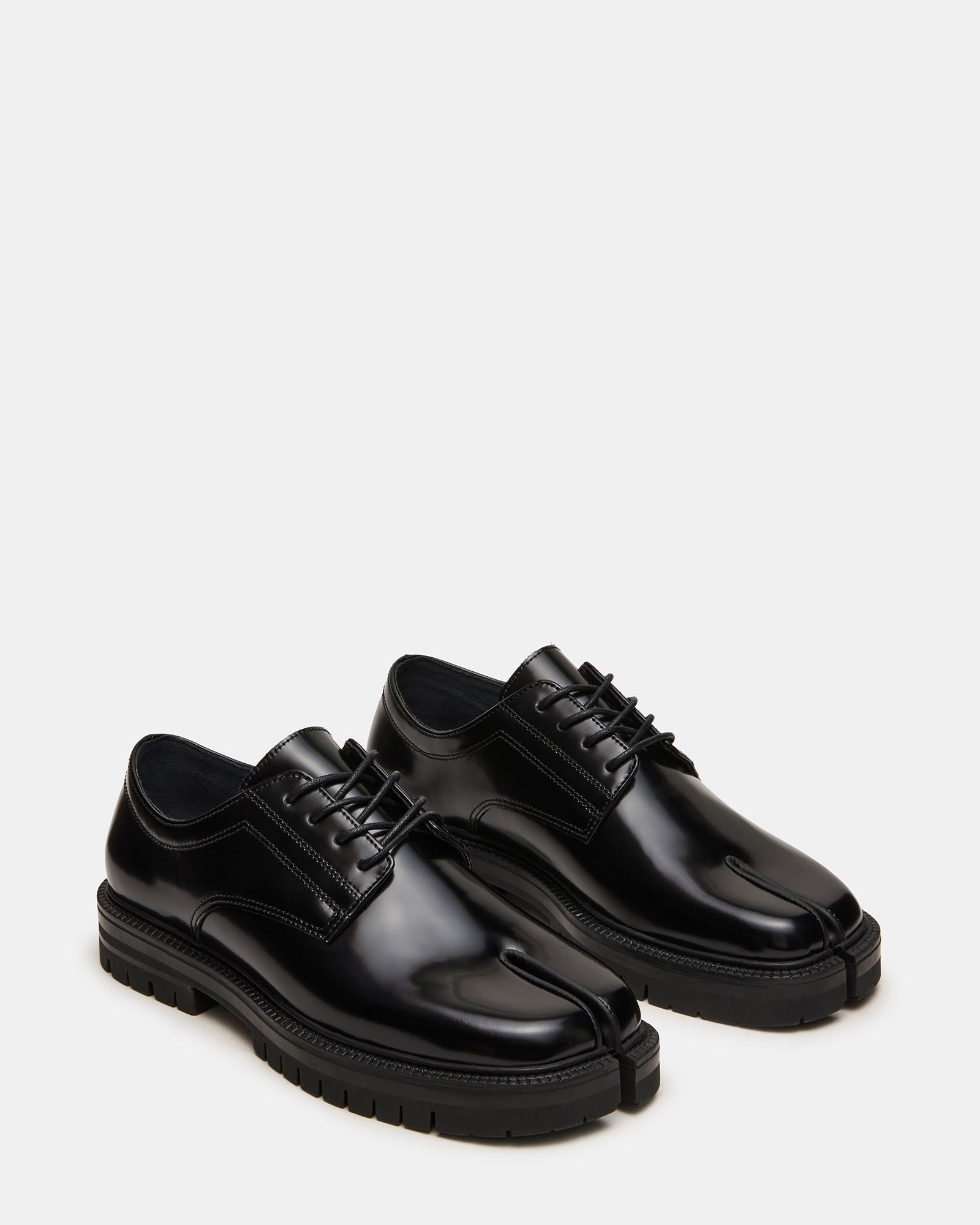 STEVEMADDEN_MENS_JAXEL_BLACK_01_cb059efb-5657-4f68-9b6a-9ca2f6a58b23.jpg