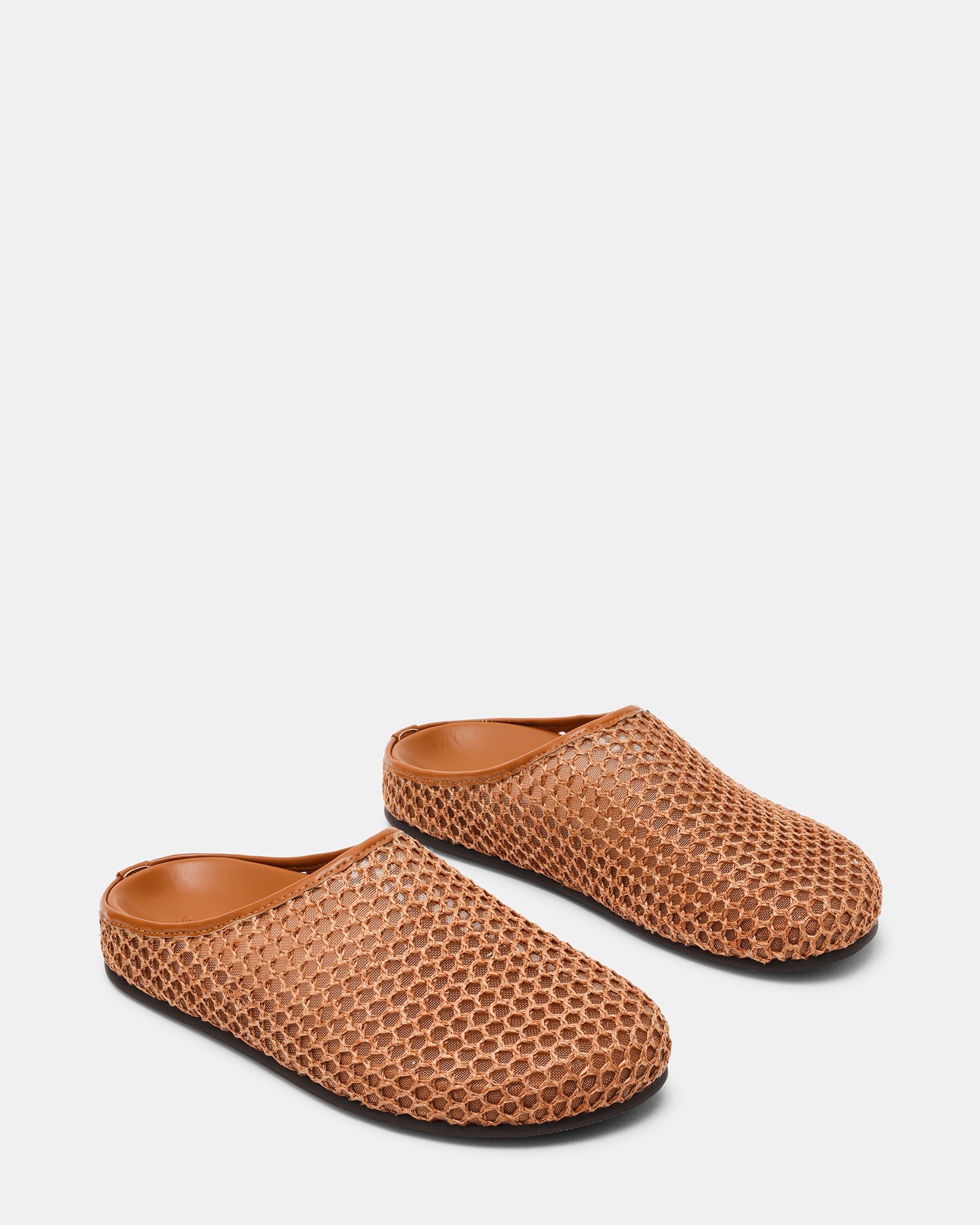 STEVEMADDEN_SHOES_FERN-MESH_TAN-RAFFIA02.jpg