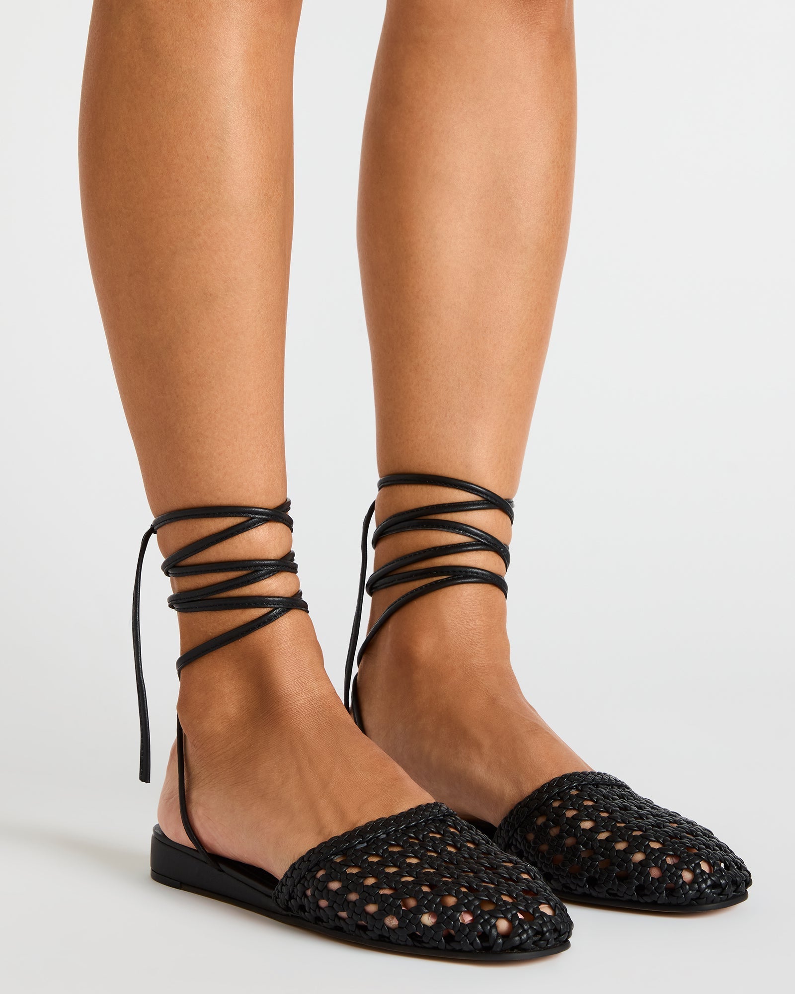 STEVEMADDEN_SHOES_FLUTTER_BLACK-LEATHER_0222.jpg