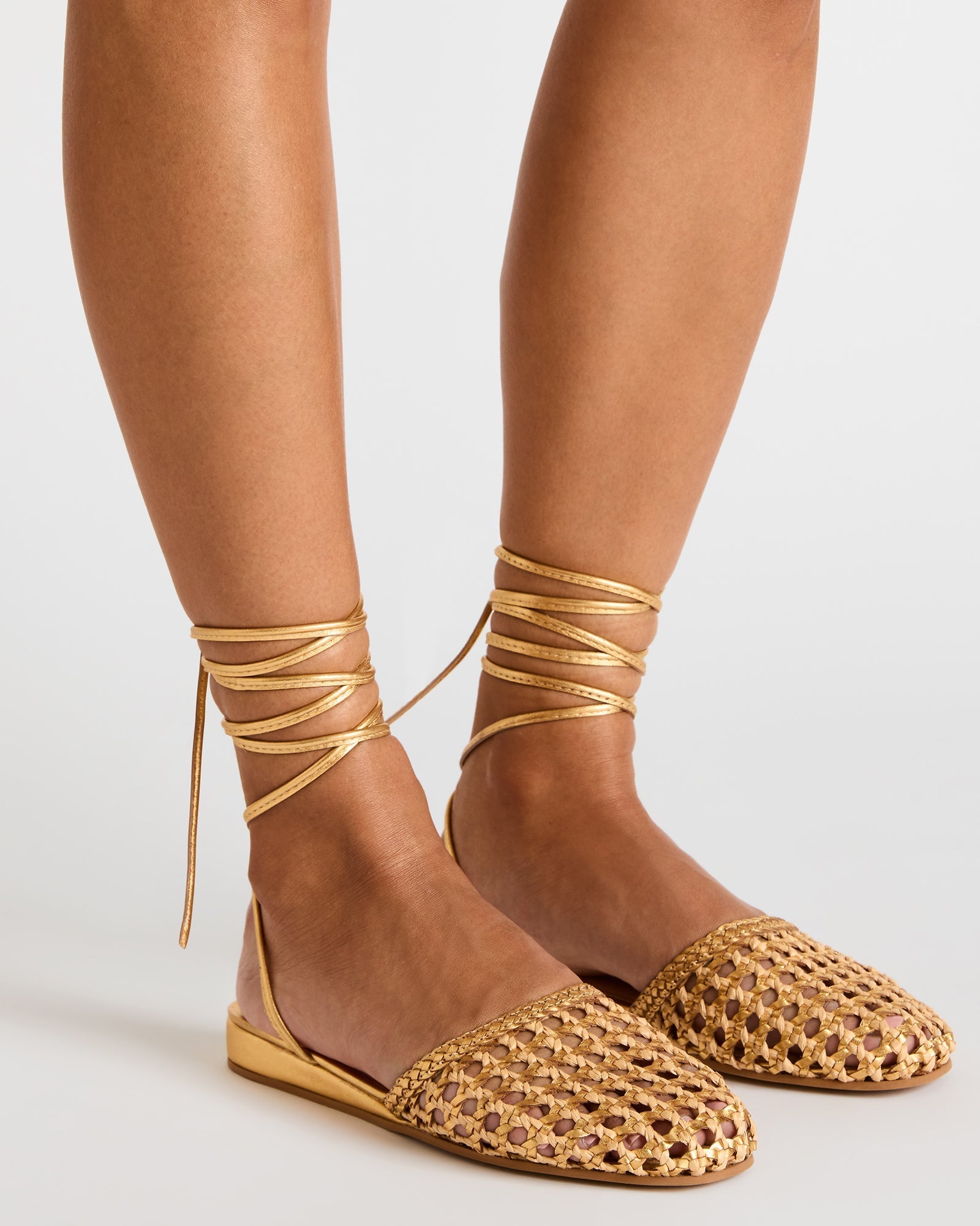 STEVEMADDEN_SHOES_FLUTTER_NATURAL-GOLD_0239.jpg