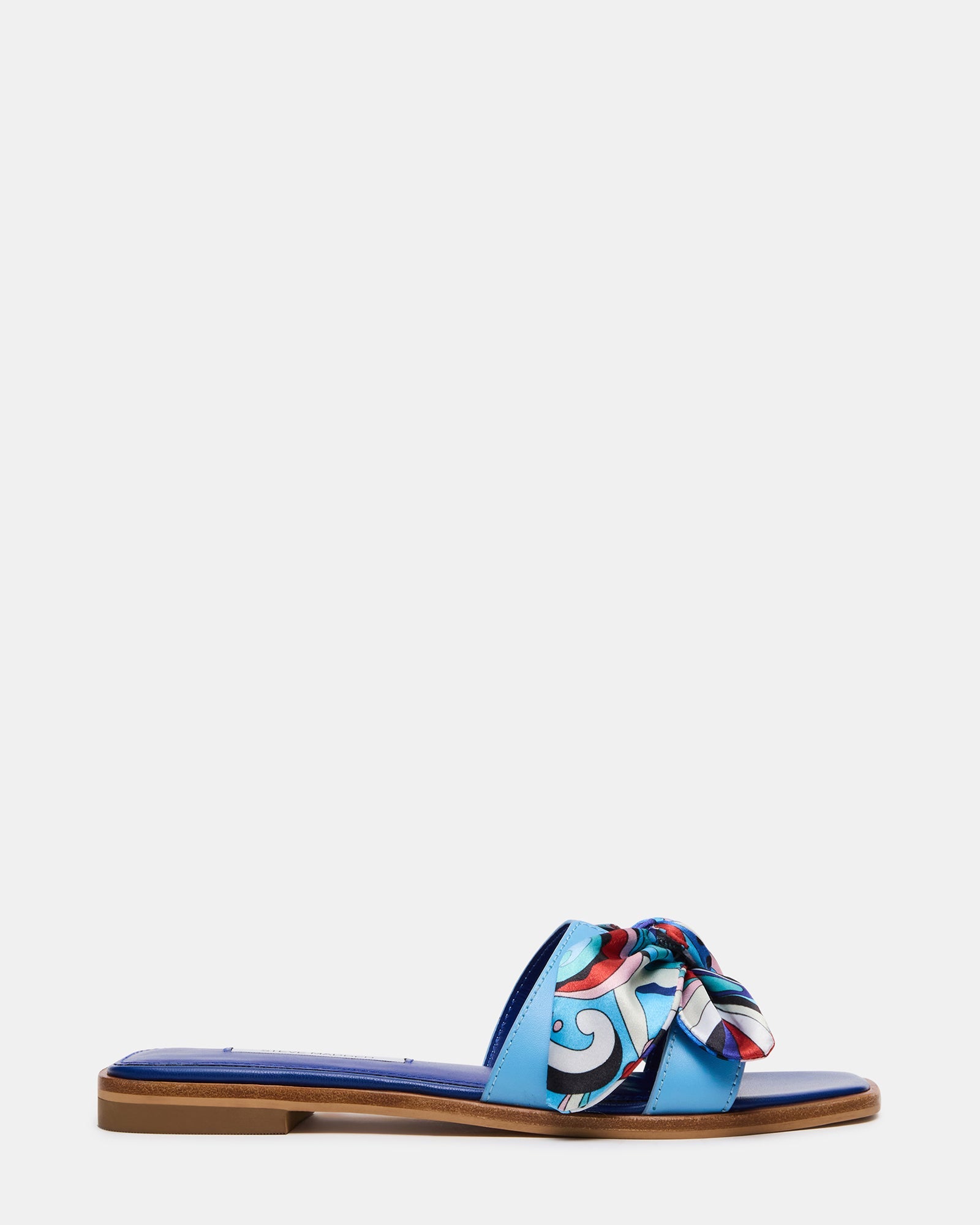STEVEMADDEN_SHOES_HADYN-SCARF_BLUE-MULTI_01_1337b945-56dd-45af-b955-e27456619cd4.jpg