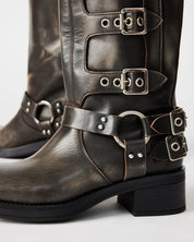 ROCKY BROWN DISTRESSED