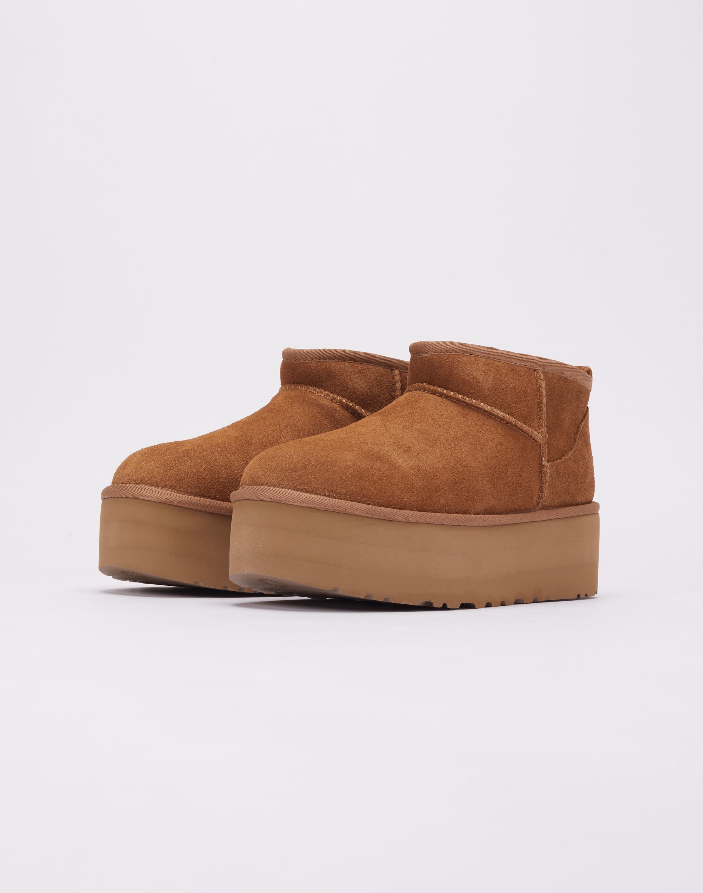 UGG-1135092-TAN-W067.jpg