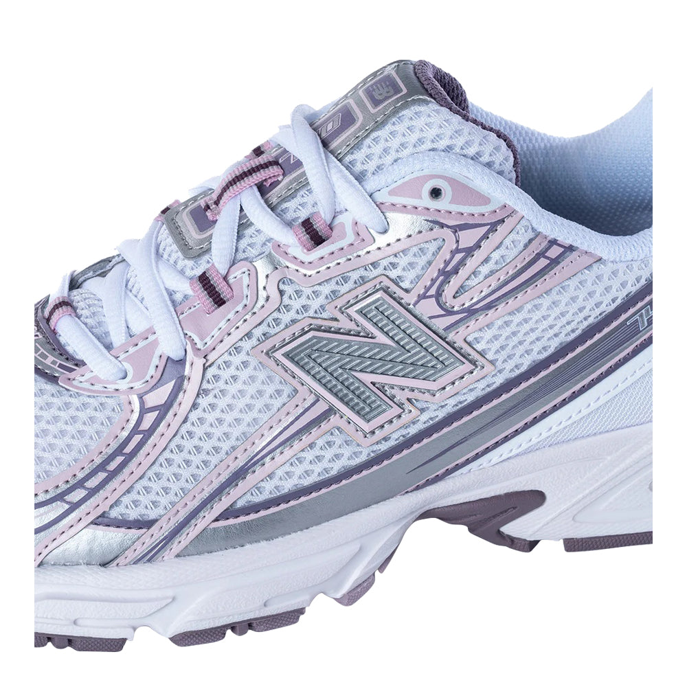 New Balance 740 Sneakers