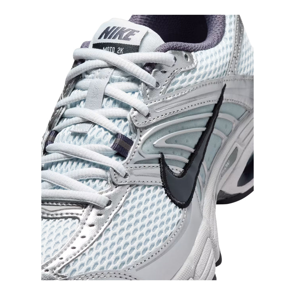 Women's Nike Air Max Moto 2K Pure Platinum/Metallic Silver/Black/Gridiron HQ2056-013