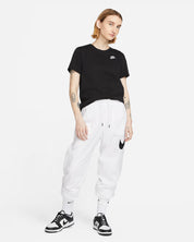 Women's Nike Sportswear Club Essentials Black/White DX7902-010