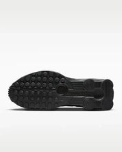 Nike Shox R4 HQ1988-001 Sneakers Black Low Top Running Shoes LIQ370