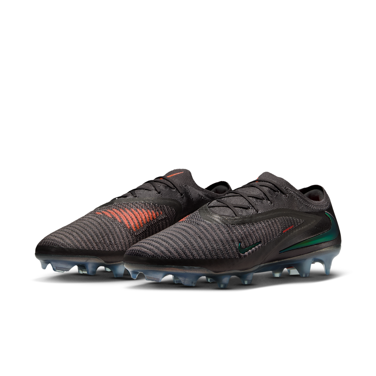 Men's Phantom 6 Low Elite LV8 Firm-Ground Soccer Cleats
