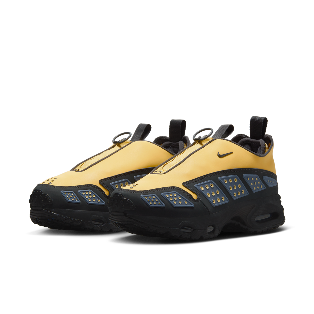 Women's Air Max SNDR Shoes