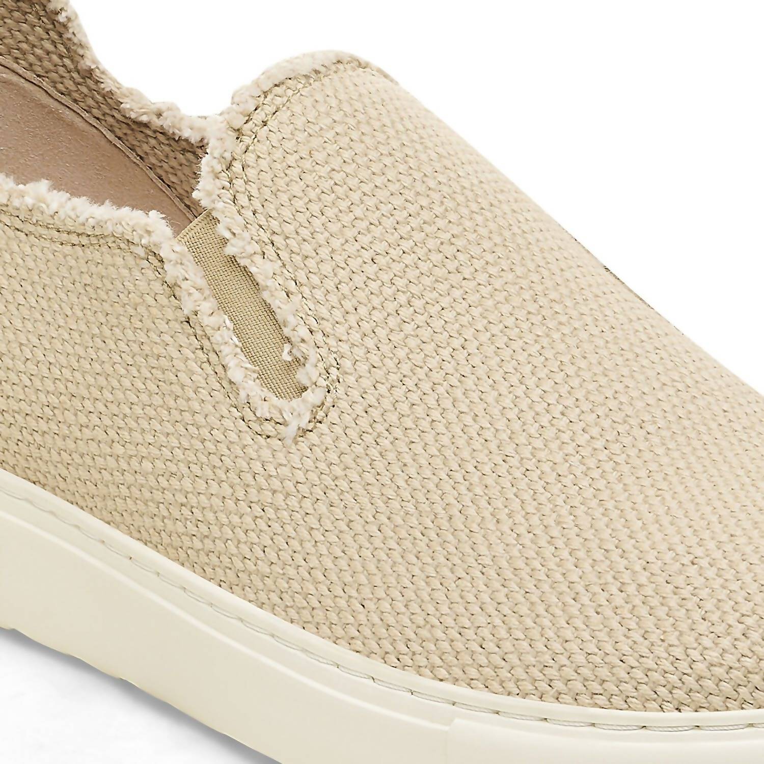 Women's Bend Decon Slip On Shoes In Sandcastle Canvas