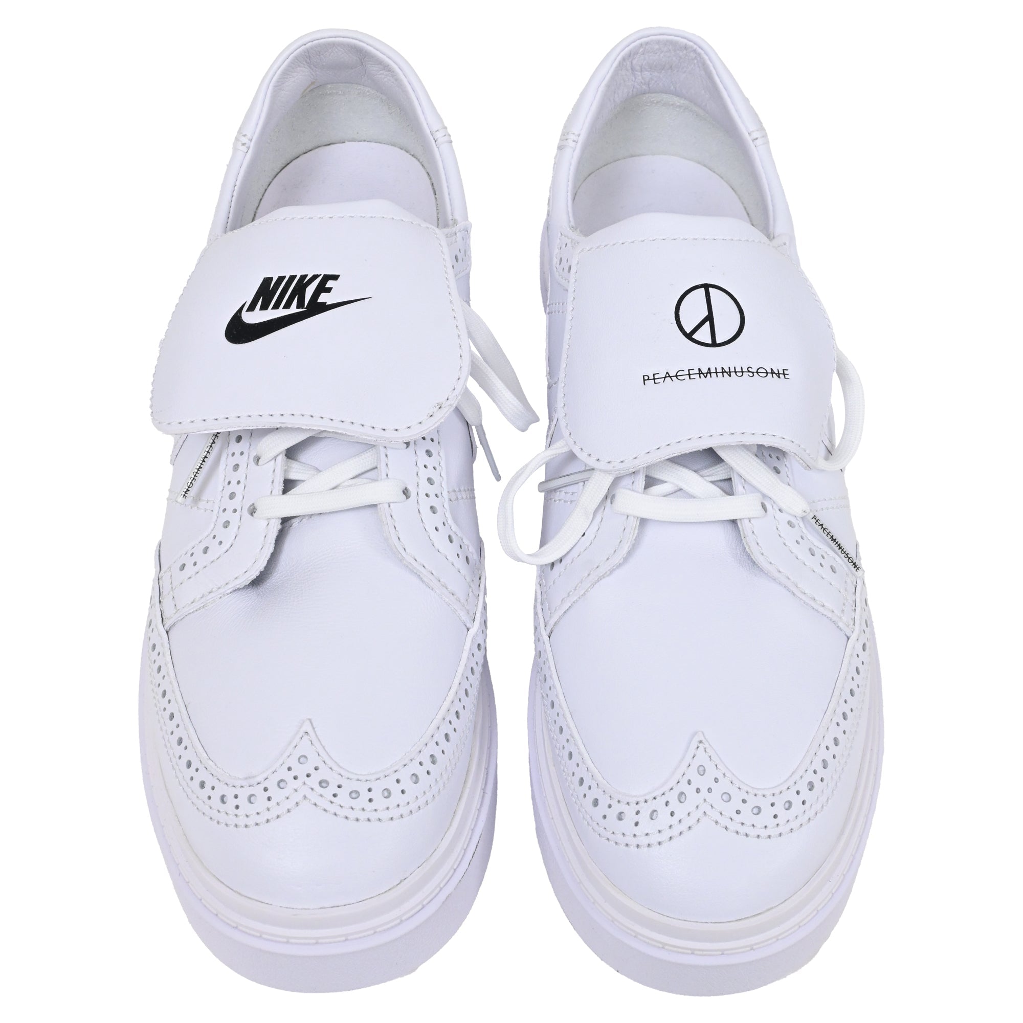 Nike Kwondo 1 Sneakers in White Leather