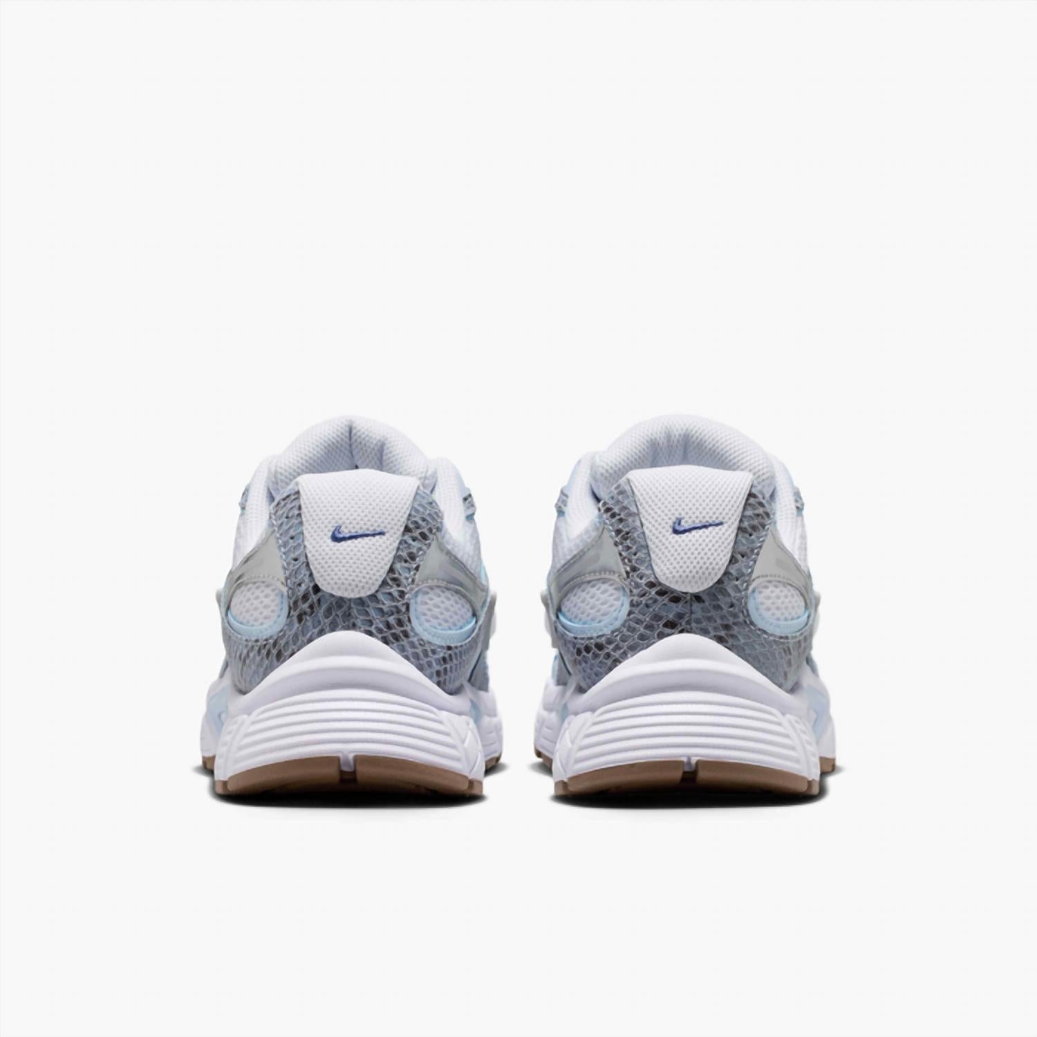 Women's V5 Rnr Sneakers In Premium Football Grey
