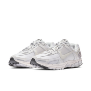 Men's Zoom Vomero 5 Shoes