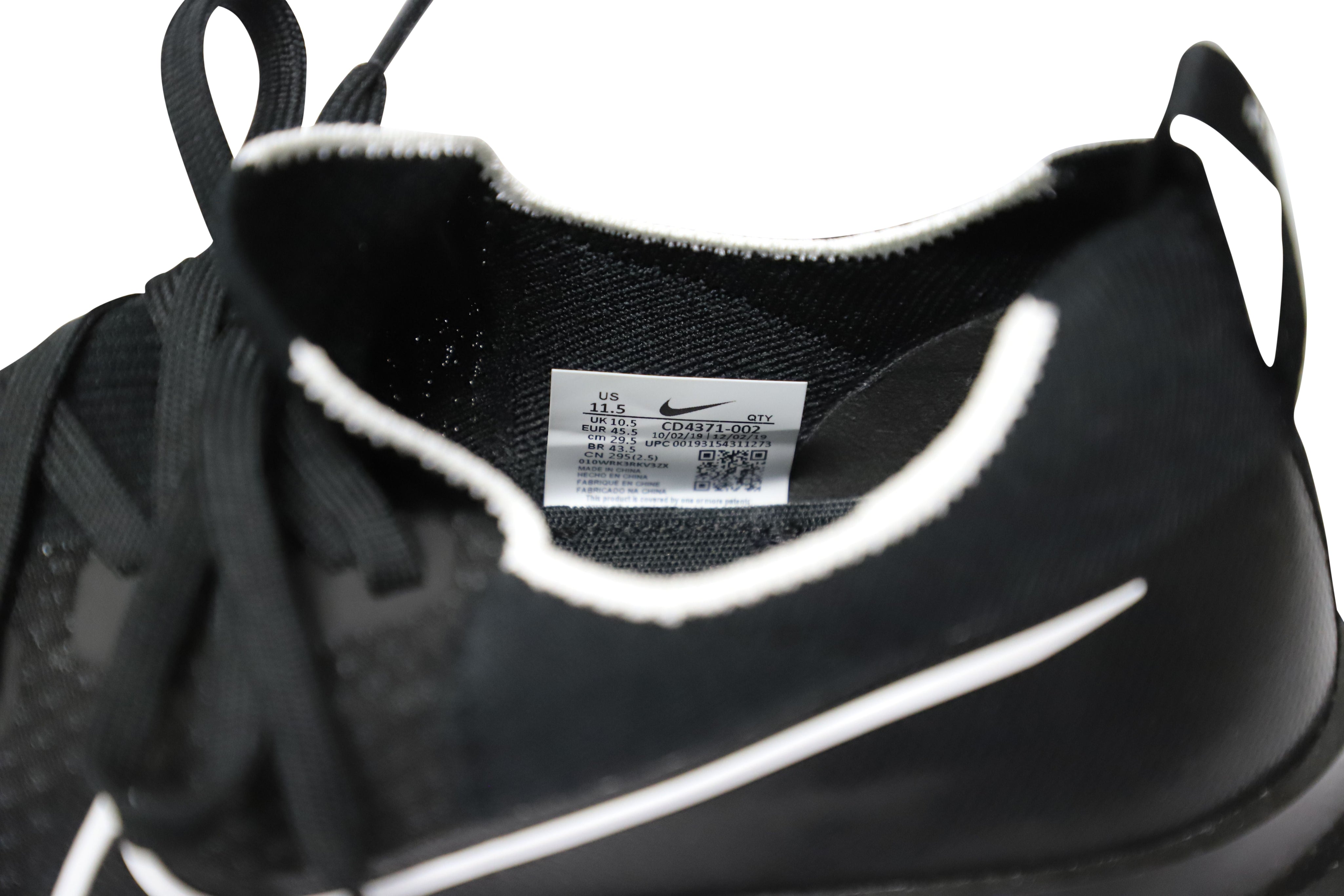 React Infinity Run Flyknit 2 in Black and White Rubber