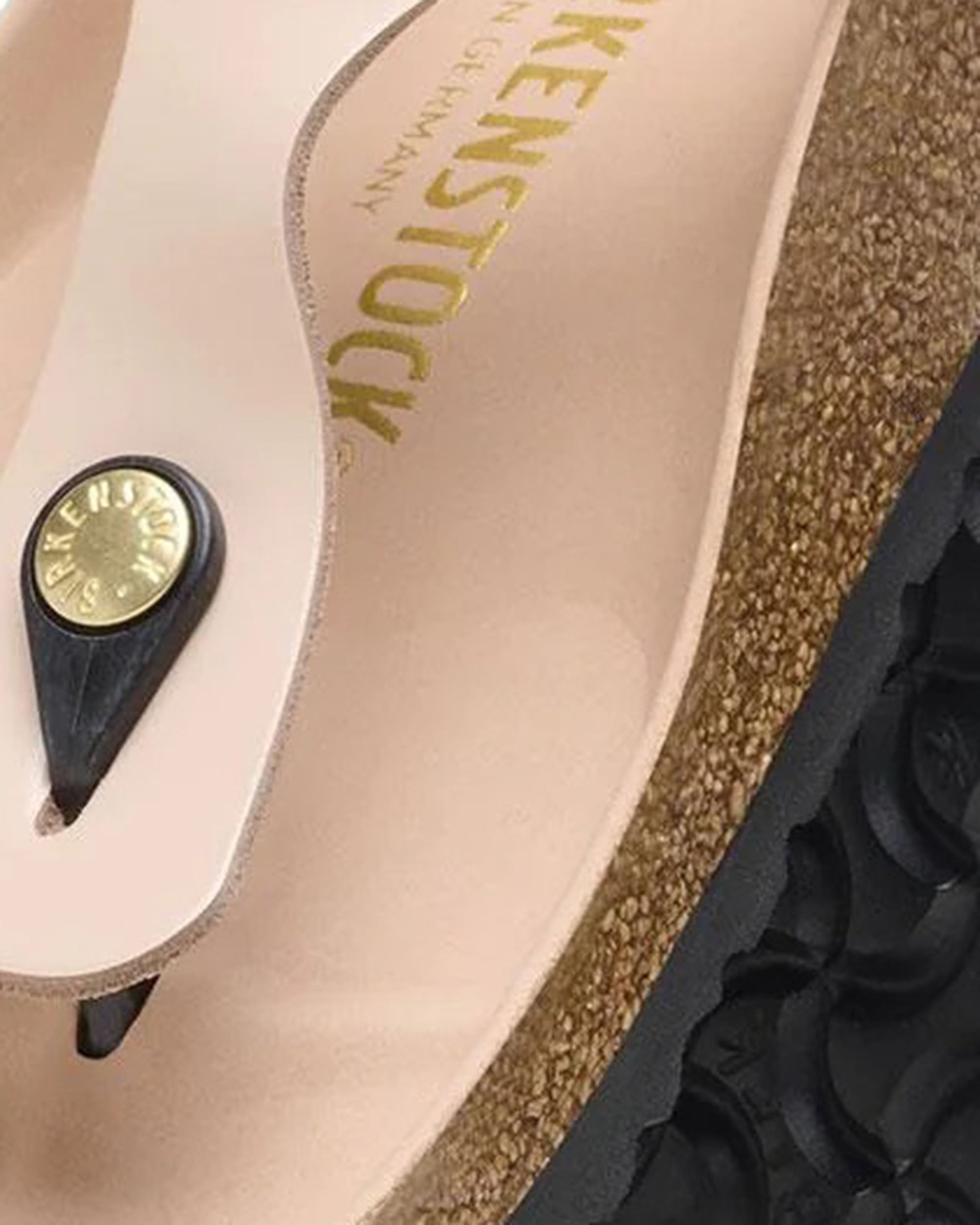 Beige Gizeh Big Buckle Shine Sandals