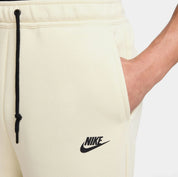 Men's Nike Sportswear Tech Fleece Shorts Light Khaki/Black FB8171-234