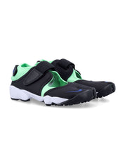 Air Rift Split-Toe Stretch Sneakers