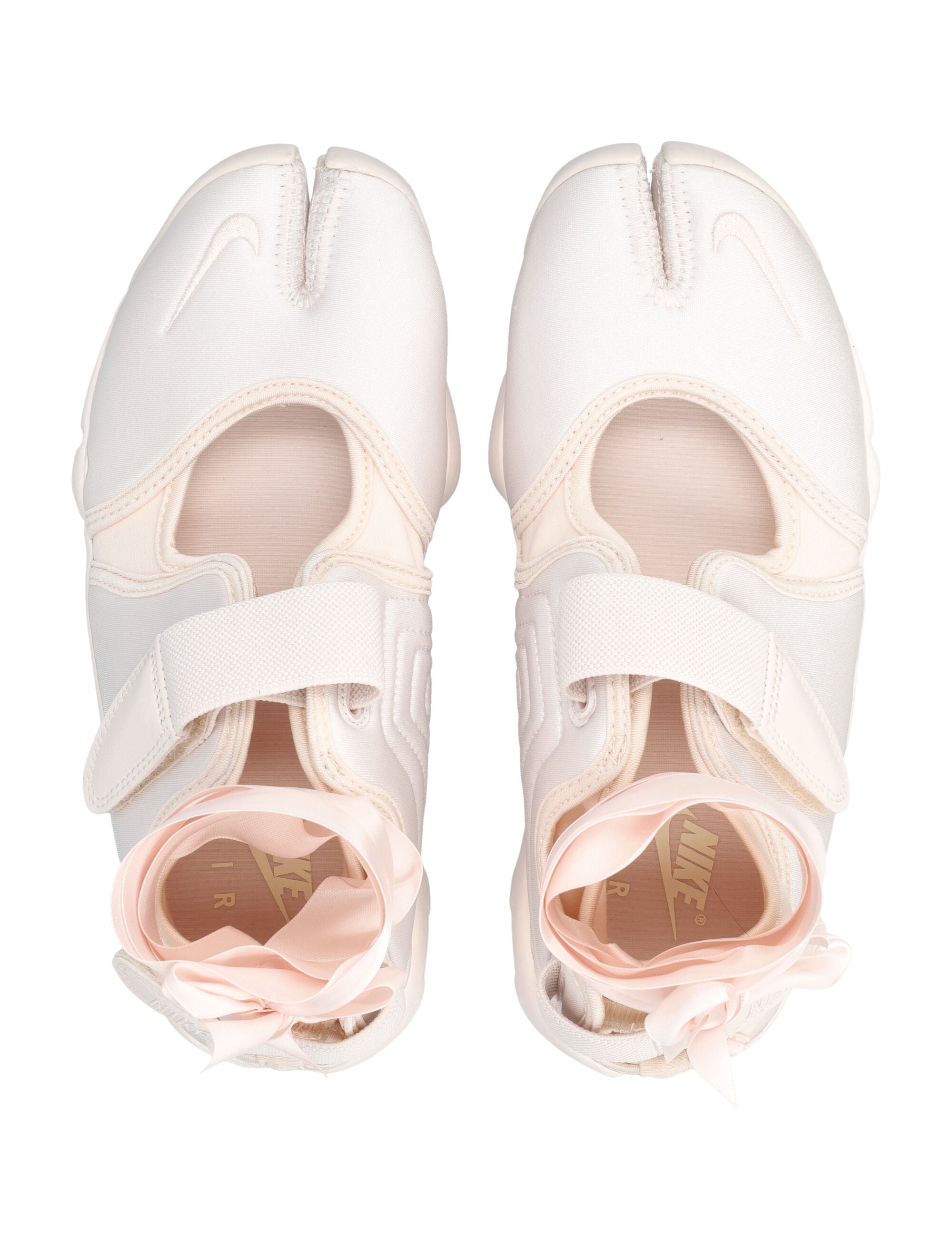 Black Air Rift Split-Toe Sneakers