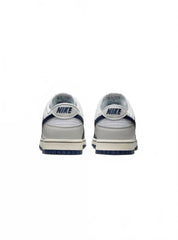 Men's Dunk Low New York Yankees Sneakers In White/midnight Navy