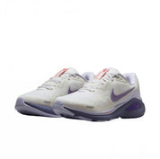 Women's Structure 26 Road Running Shoes In White/ Grape