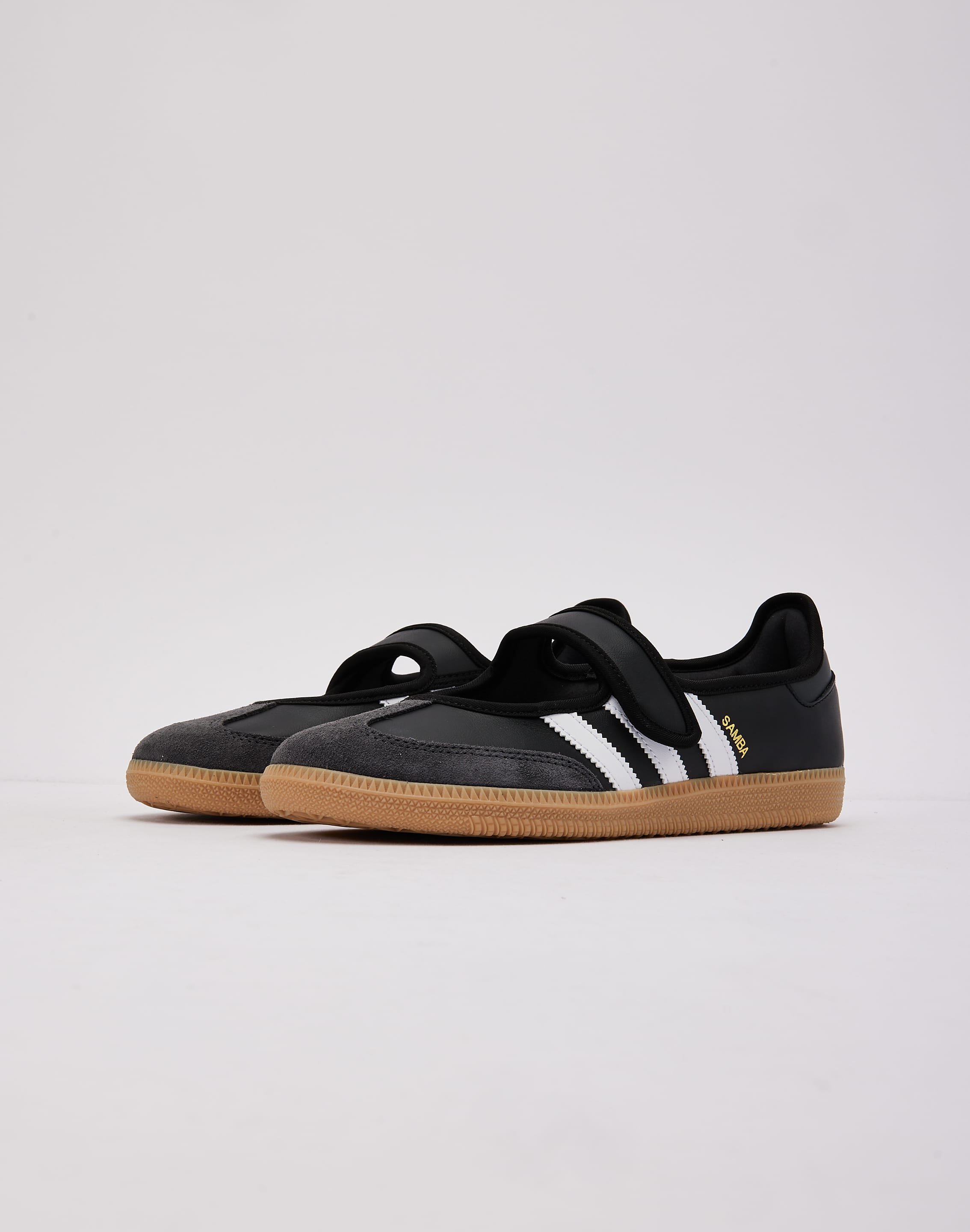 adidas_JQ6445_W072.jpg