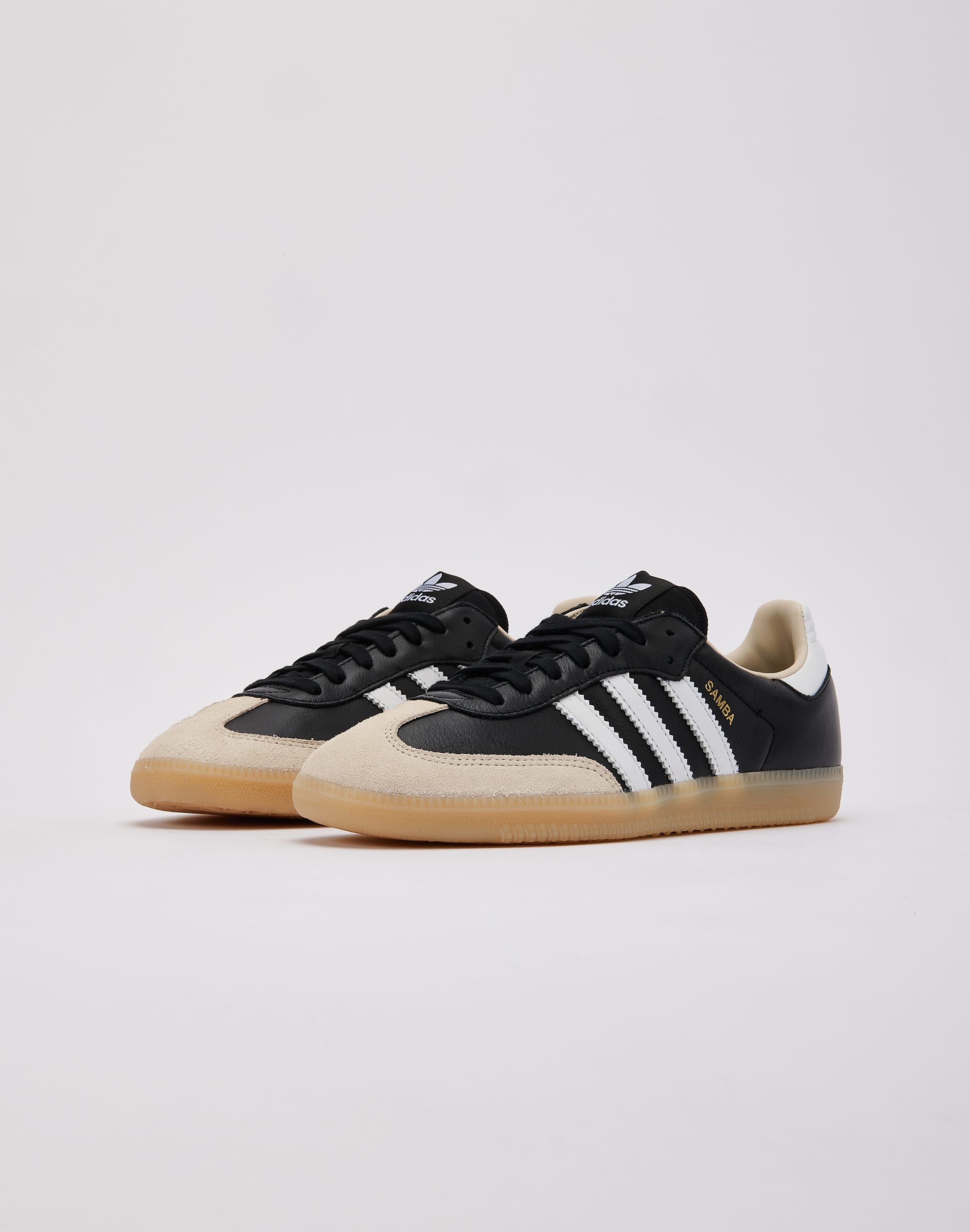 adidas_JS3832_M081.jpg
