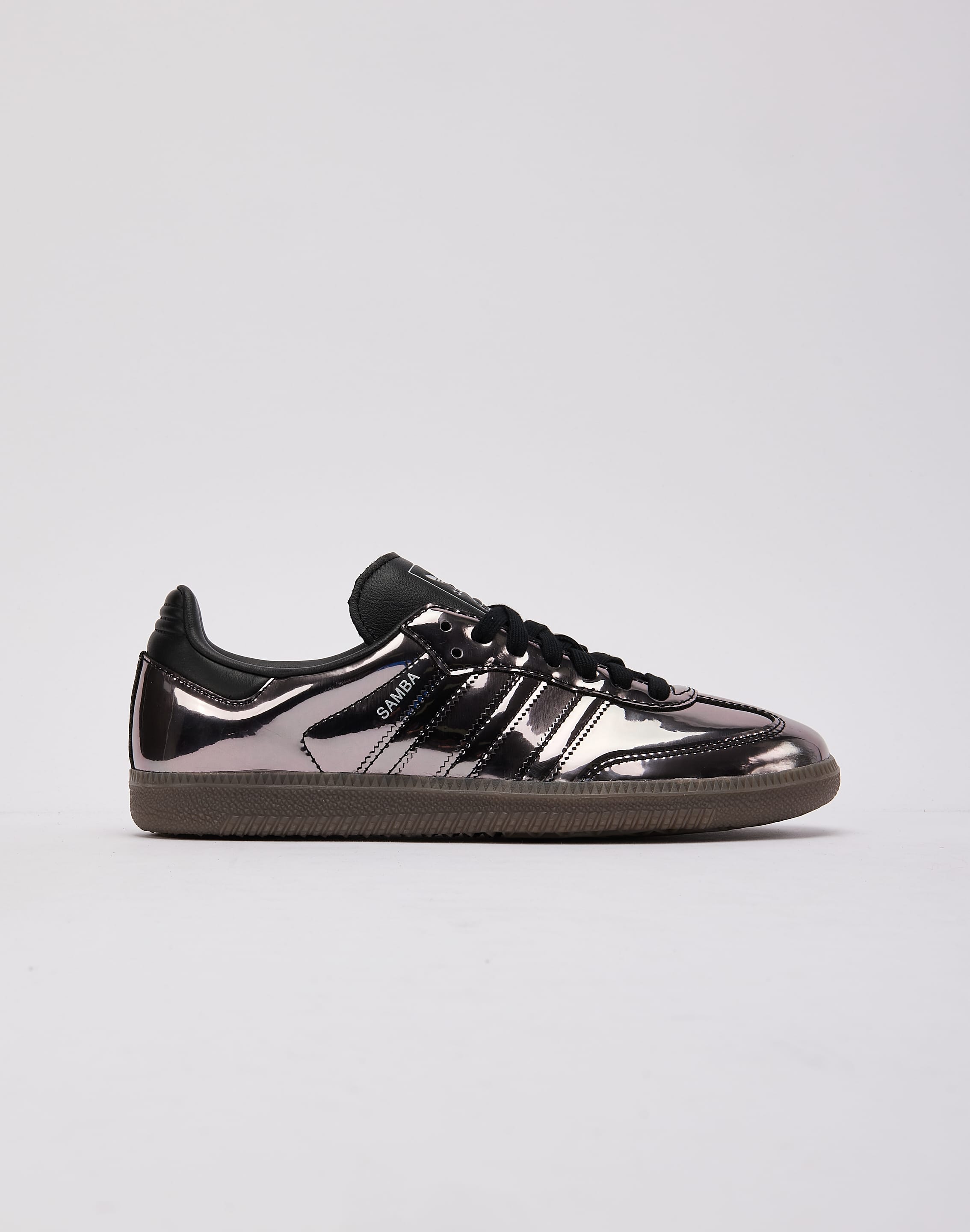 adidas_KJ7486_W002.jpg