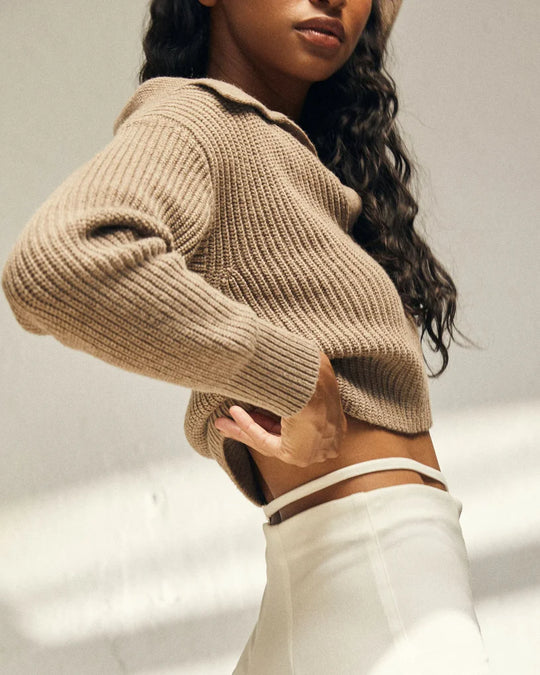 airliner-sweater-nutmeg-tops-alohas-733798_2048x2048_46fc829f-4ab0-4c8a-b57e-e8a462234576_1.jpg