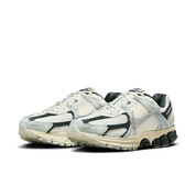 Women's Zoom Vomero 5 Shoes with Reflective Accents