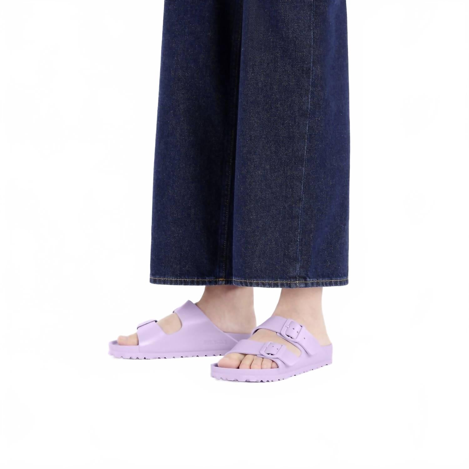 Women's Arizona Eva Sandal In Crocus