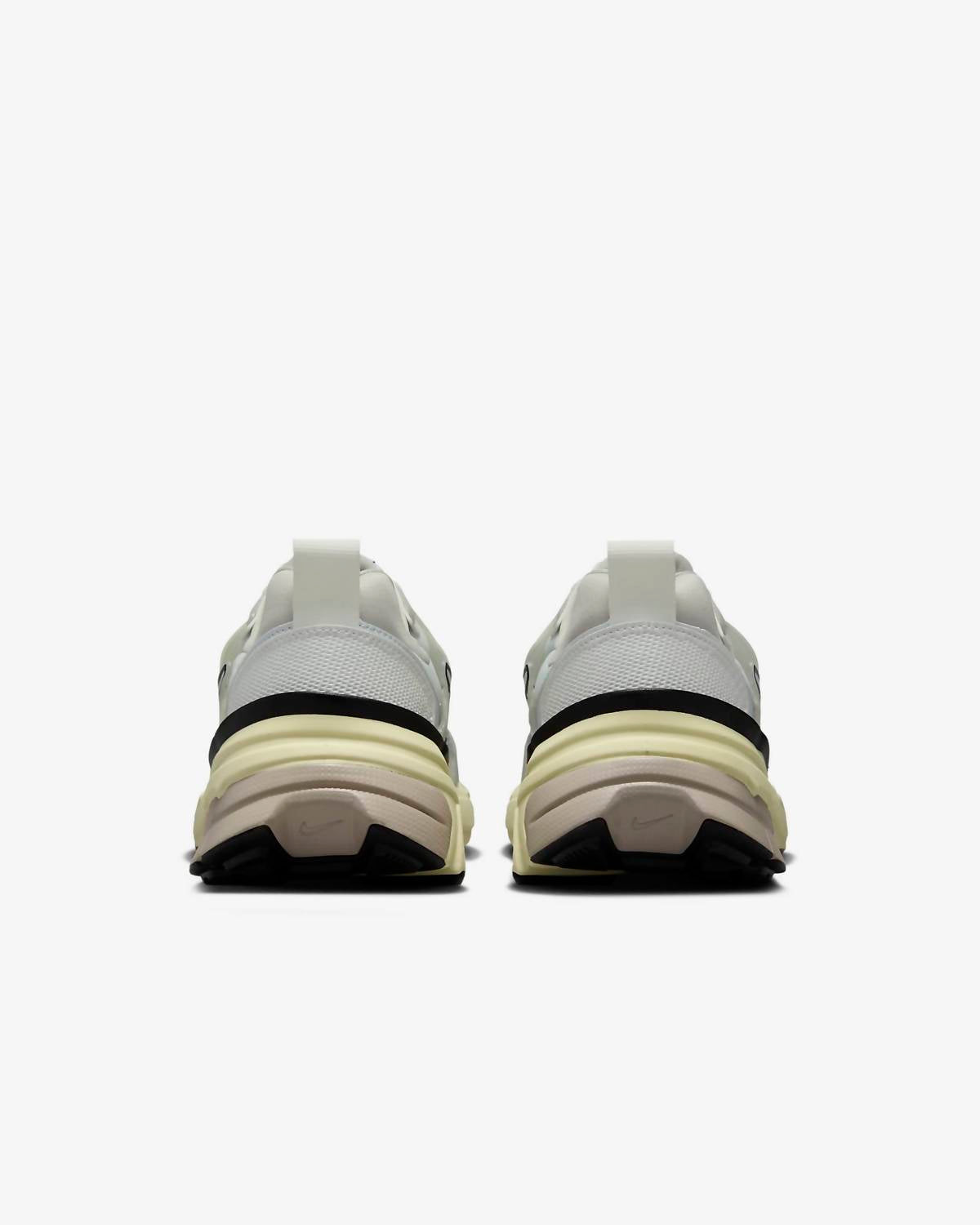 Men's V2K Run Sneaker In Summit White/platinumiron Ore/metallic Silver