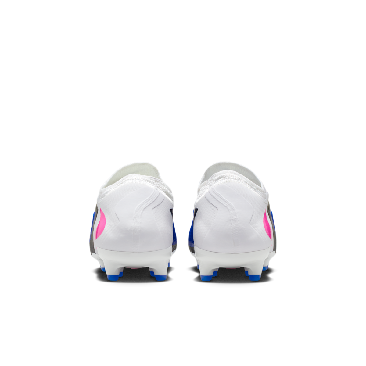 Men's Phantom 6 Low Pro Artificial-Grass Soccer Cleats