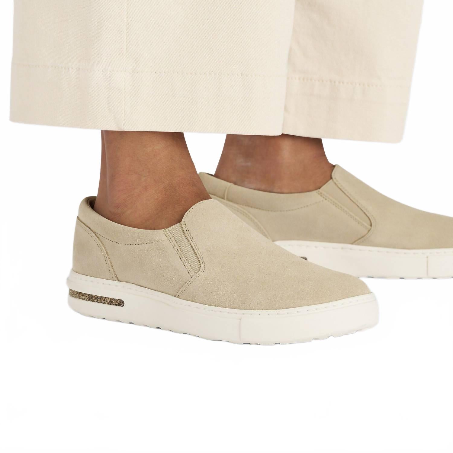 Women's Oswego Suede Leather Slip On Shoes In Sandcastle