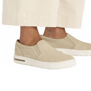Women's Oswego Suede Leather Slip On Shoes In Sandcastle