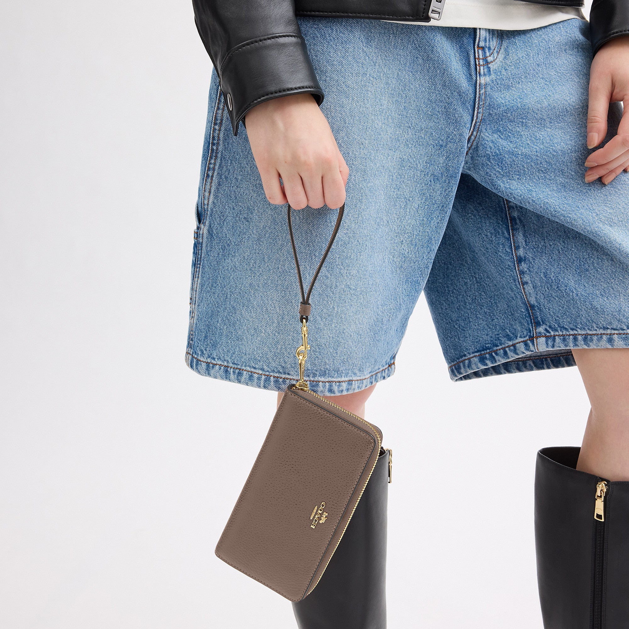 Coach Outlet Long Zip Around Wallet
