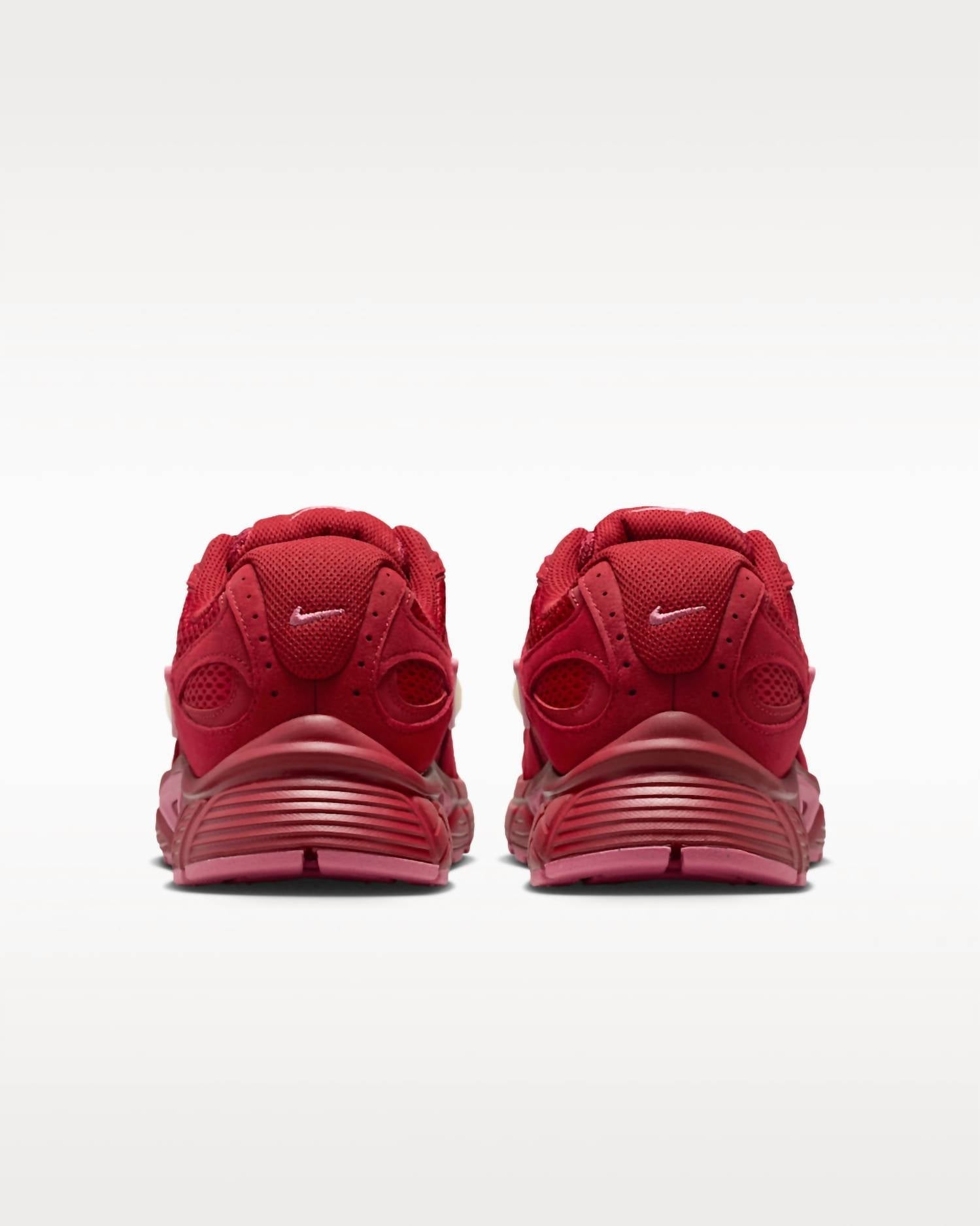 Women's V5 Rnr Sneakers In Team Crimson