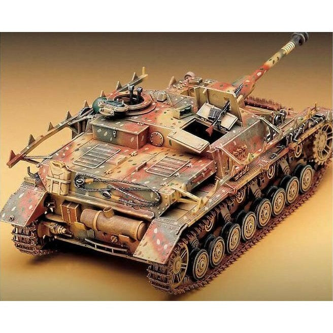 Academy 1/35 Sturmgeschutz IV Plastic Model Kit