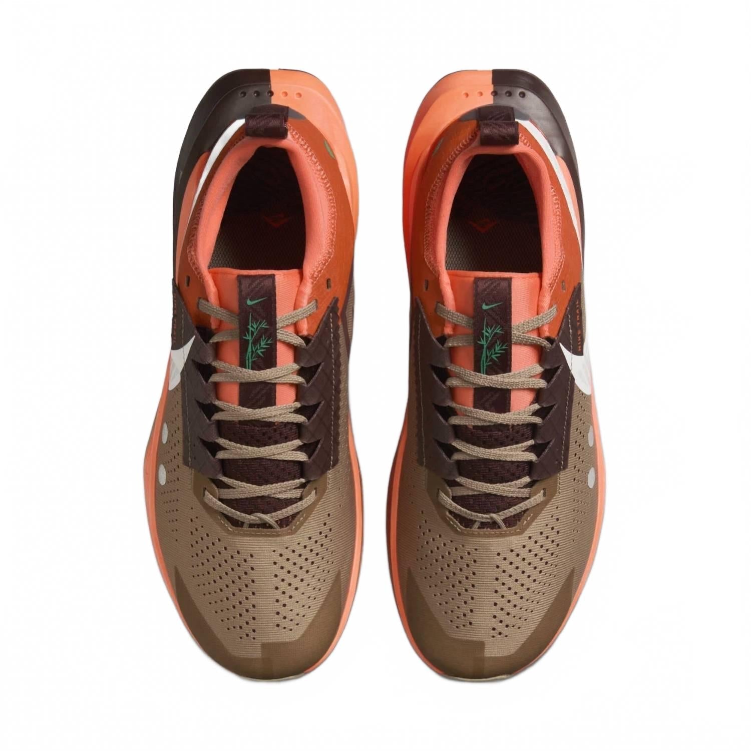 Men's Zegama Trail 2 Running Shoes In Khaki/white-Hyper Crimson