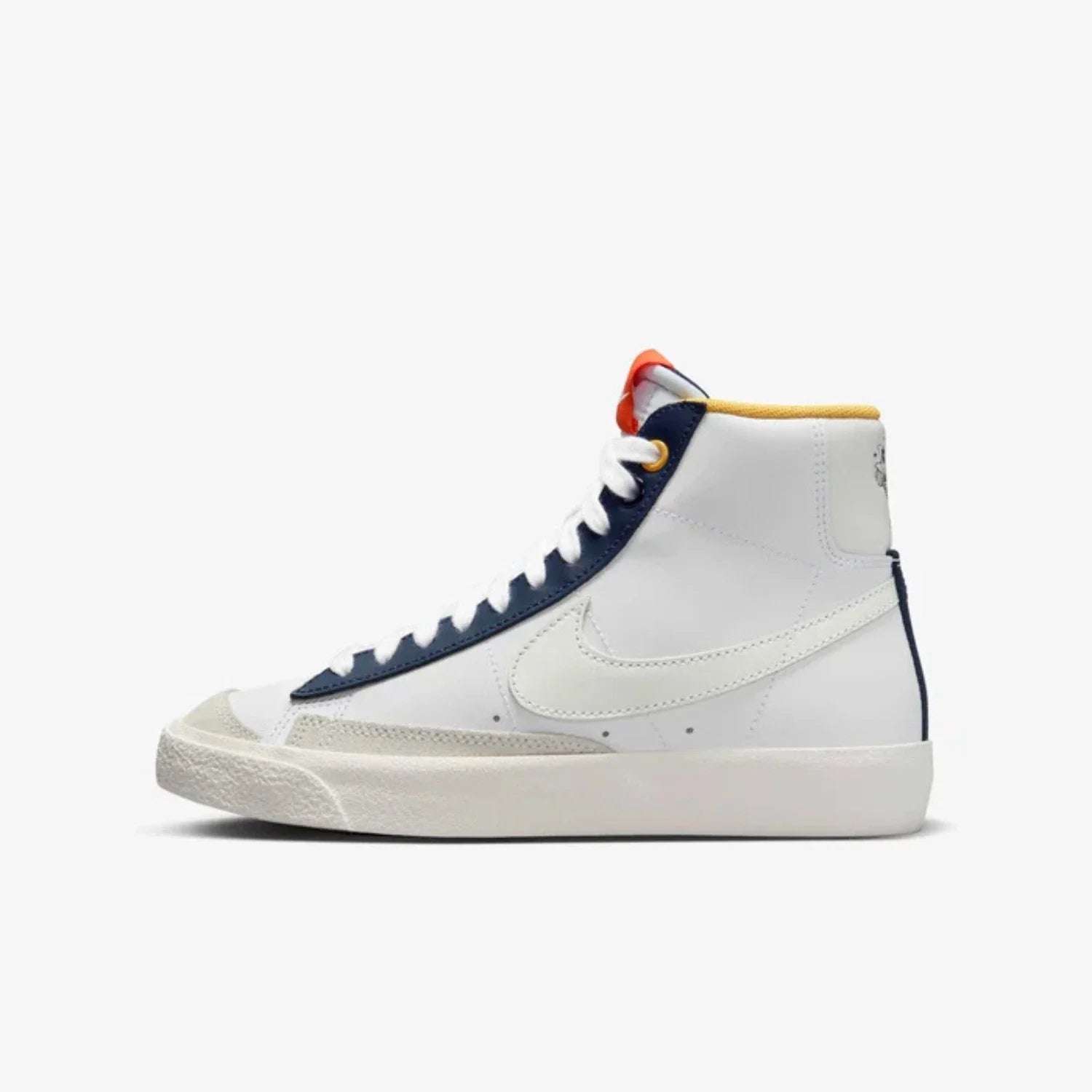 Youth Nike Blazer Mid ' FN9- White Leather Lifestyle Shoes RHS791