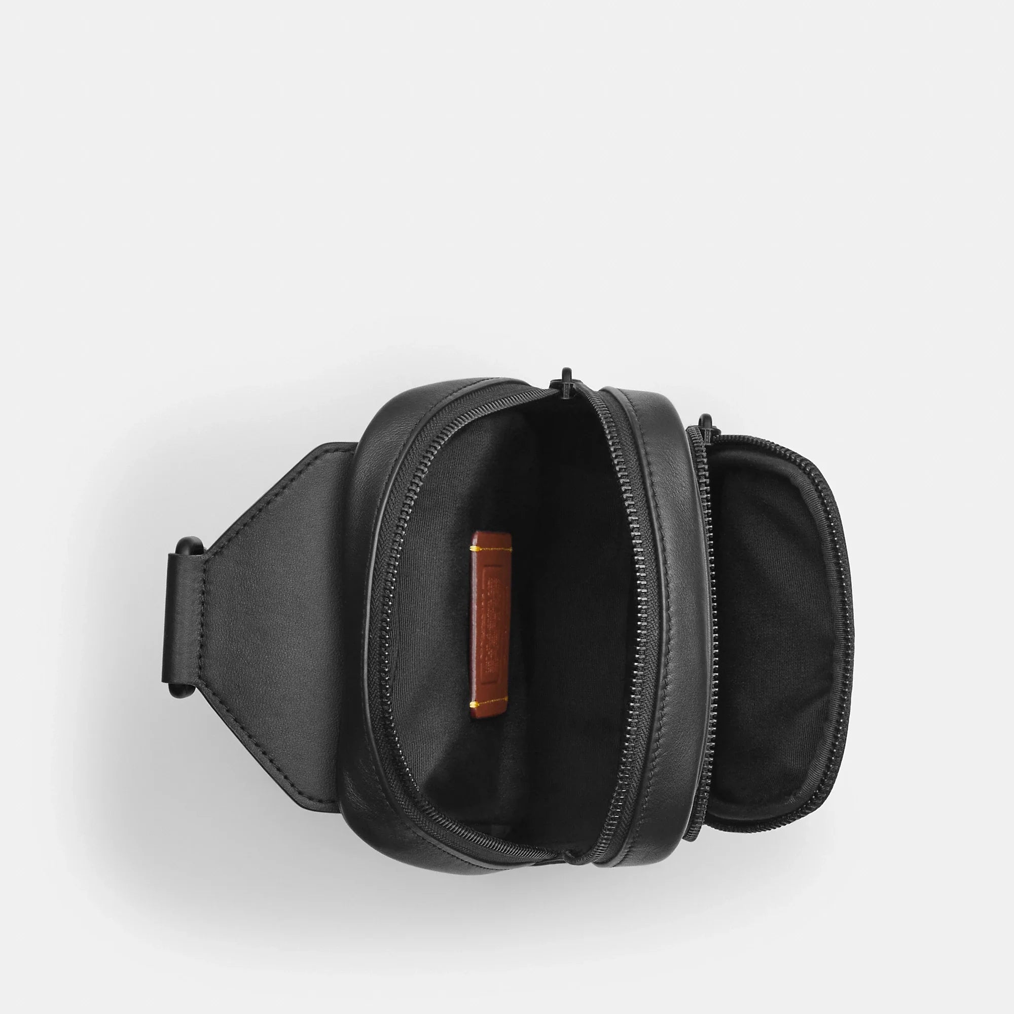 Coach Outlet Racer Sling Pack In Signature Canvas