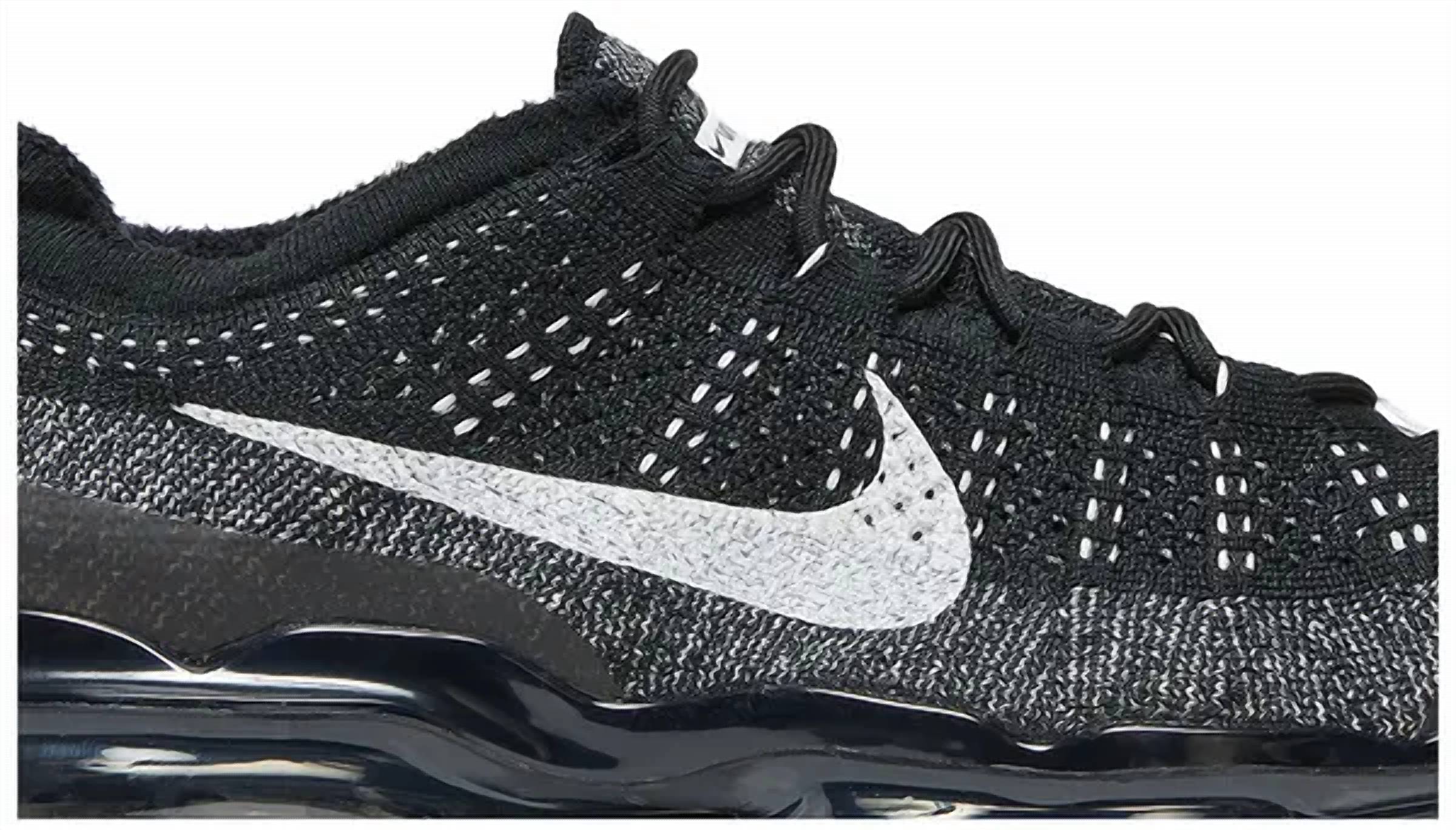 Men's Air Vapormax 2023 Flyknit Shoe In Black/white