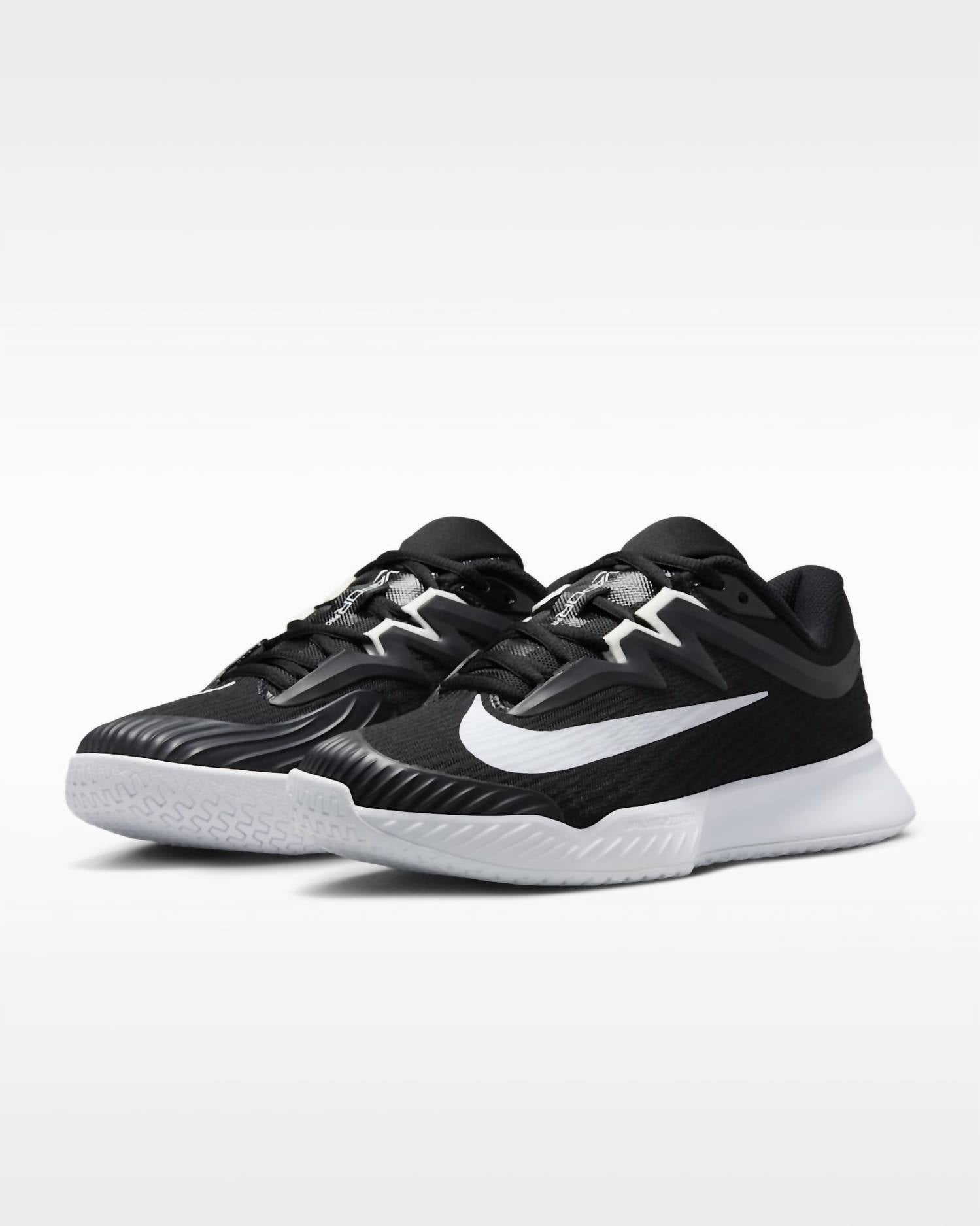Women's Zoom Vapor Pro 3 Hard Court Tennis Shoes In Black/white