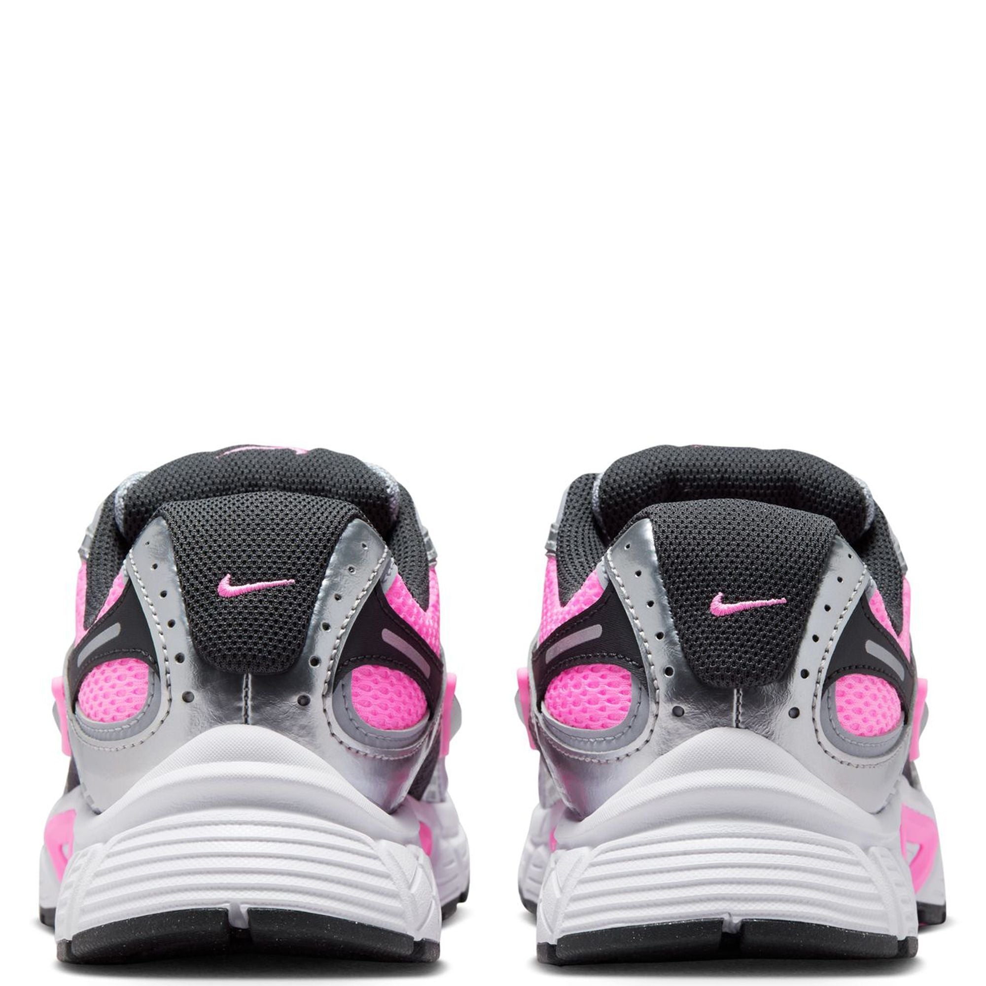 Nike V5 RNR Women's Sneakers