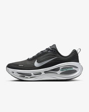 Men's Vomero Plus Sneakers In Anthracite Reflective Silver