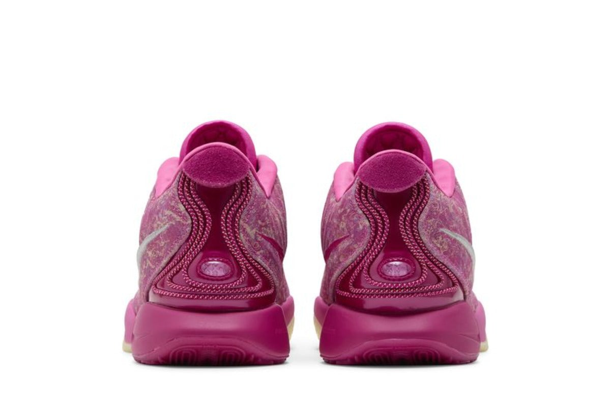 Nike LeBron 21 The World Is Your Oyster