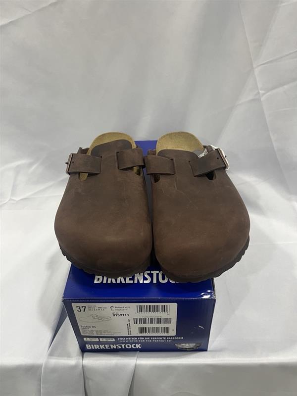 Boston Soft Footbed Regular Sandal in Habana Oil Leather