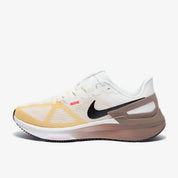 Women's Air Zoom Structure 25 Sneakers In Summit White Black Mink Brown