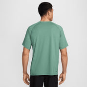 Men's Nike Dri-Fit T-Shirt Green Stretch Raglan Short Sleeve Fitness SRT655