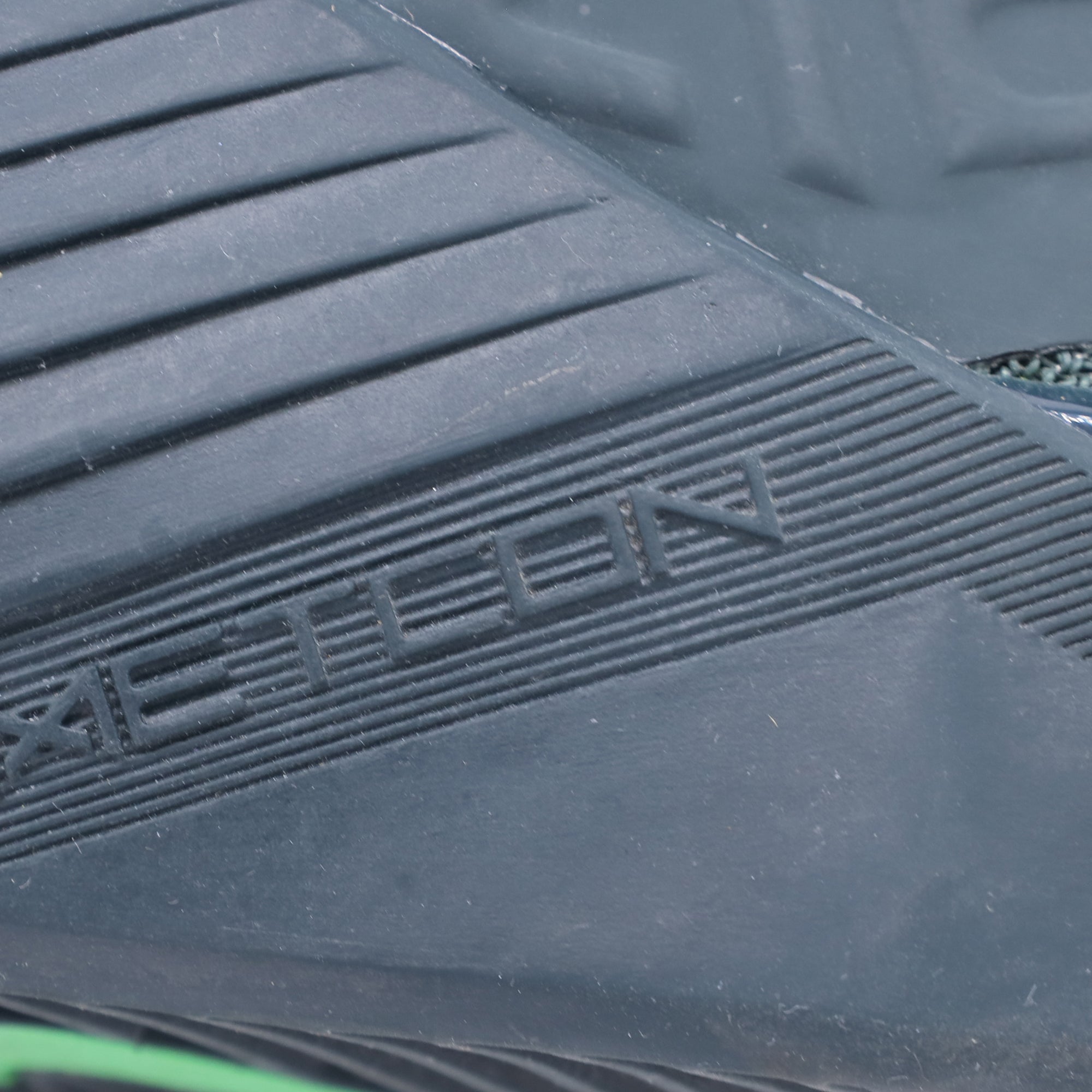 Nike React Metcon Sneakers in Seaweed Polyester