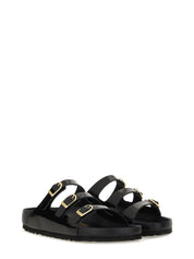Sleek Narrow Fit Sandalo with Adjustable Straps